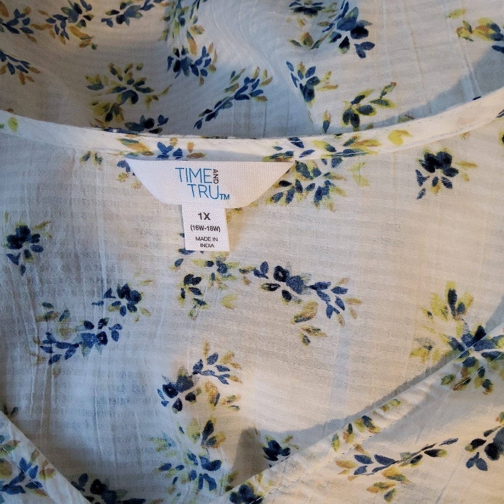 Time and Tru Floral Drawstring Blouse - - Picture 6 of 7